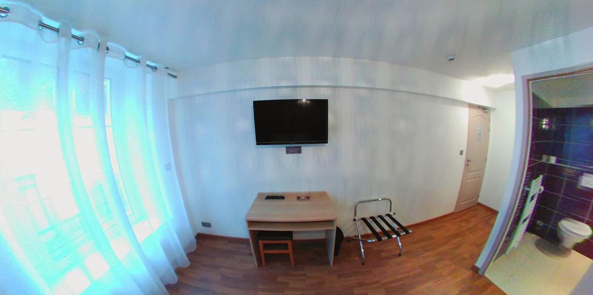 Hotel Au Bon Coin Cloyes-sur-le-Loir Bagian luar foto